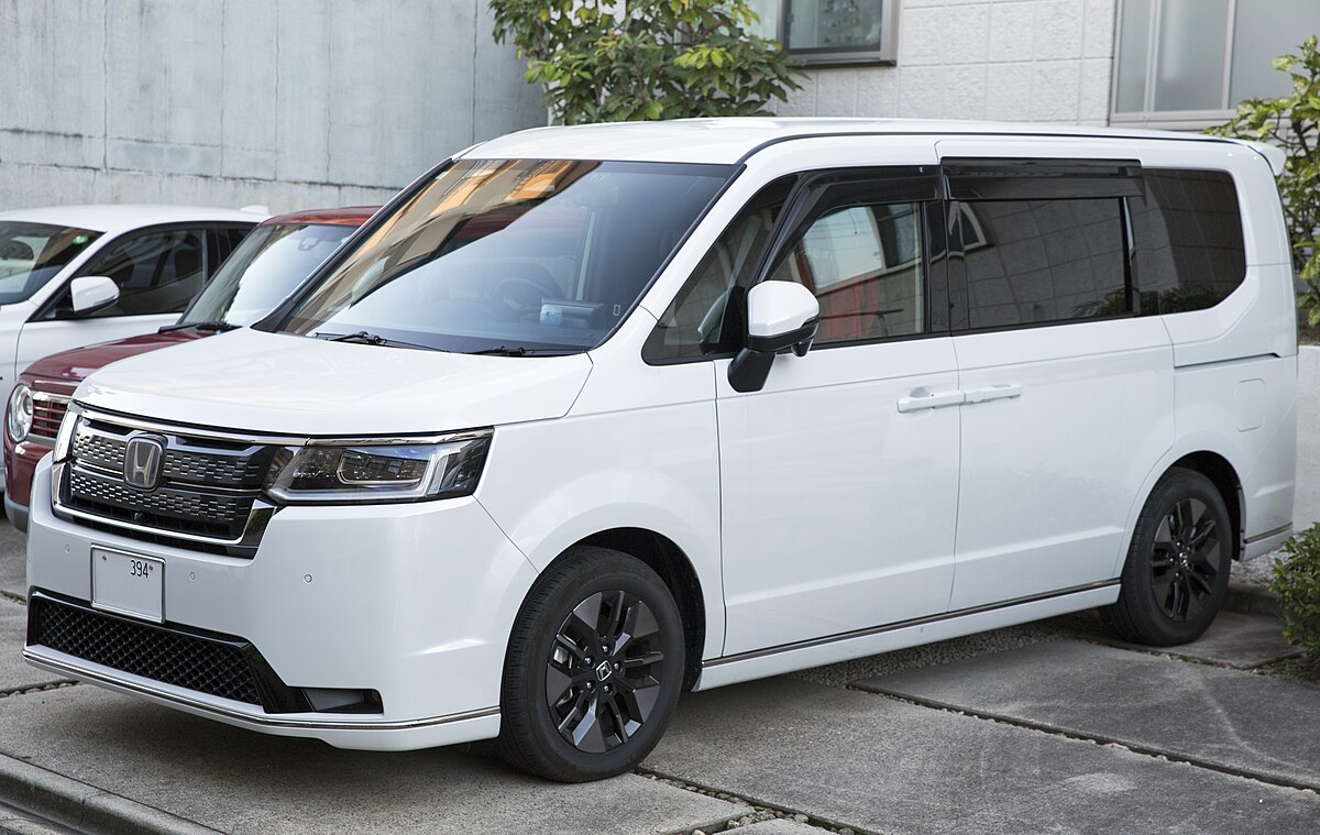 Honda StepWGN e:HEV 2025: MPV Hybrid untuk Keluarga